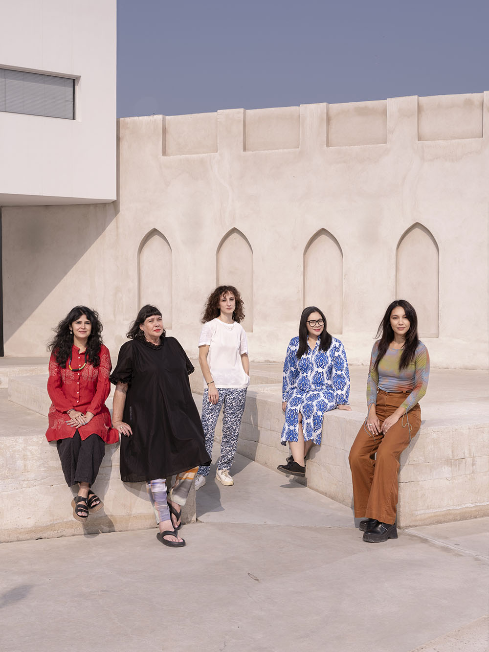 commissaires d’exposition biennale sharjah 2025